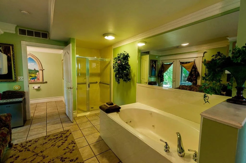 Castle Creek Inn