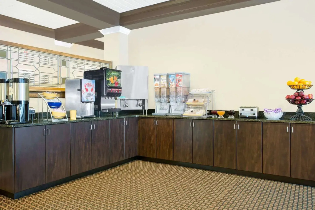 Days Inn - Asheville Mall