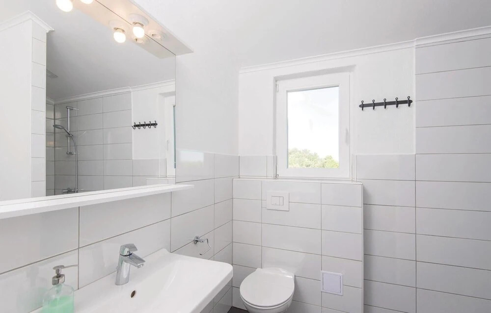 Beautiful Home in Zrnovo With Wifi and 3 Bedrooms