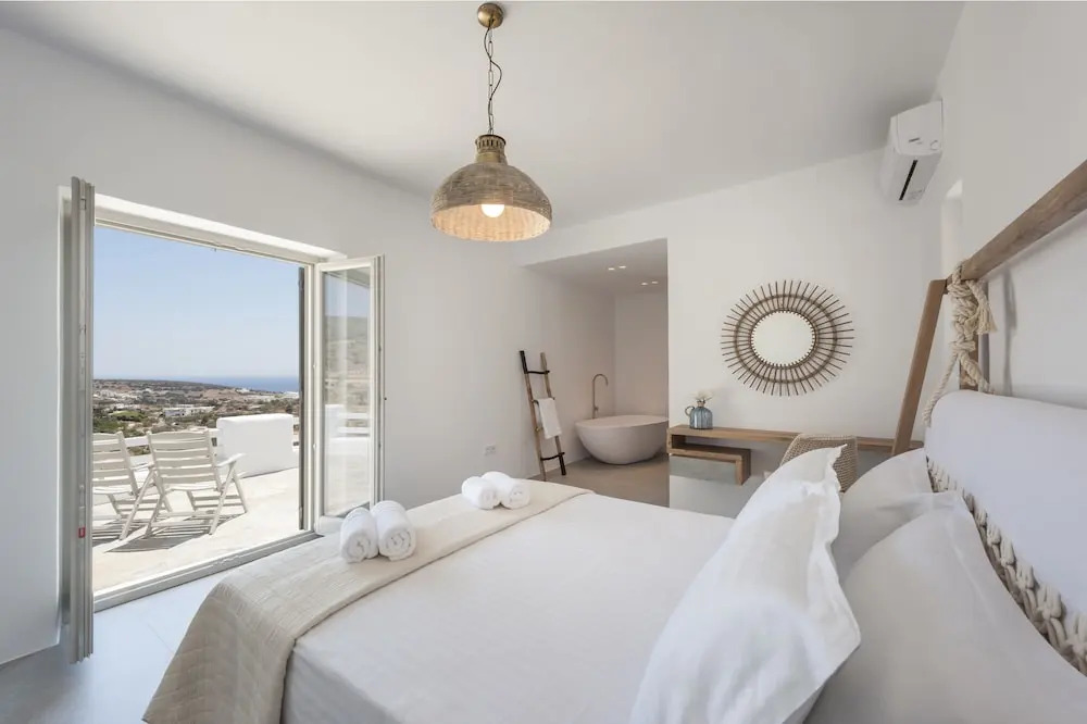 Niriides Luxury Villas