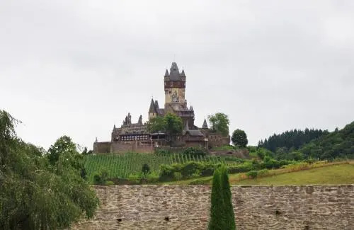 Ad Monte