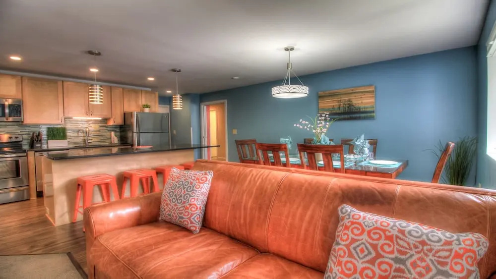 The Big Family Killington Suite: 10 Ppl, Fireplace, Ski Shuttle