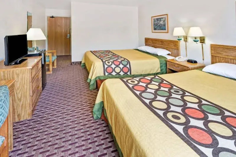 Super 8 by Wyndham Mars/Cranberry/Pittsburgh Area