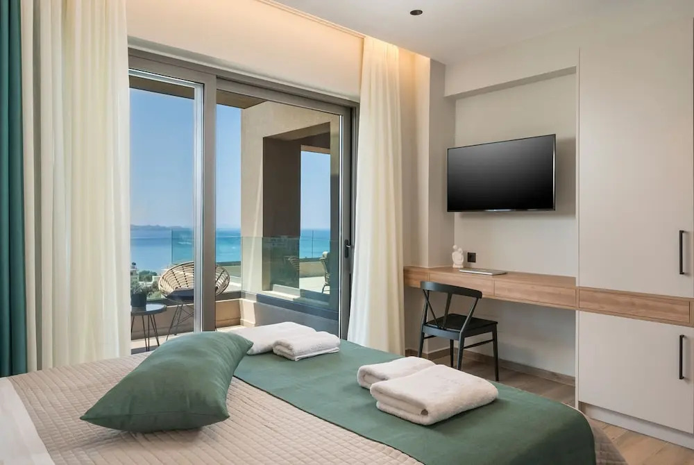 Villa Ekphrasis with sea view and jacuzzi
