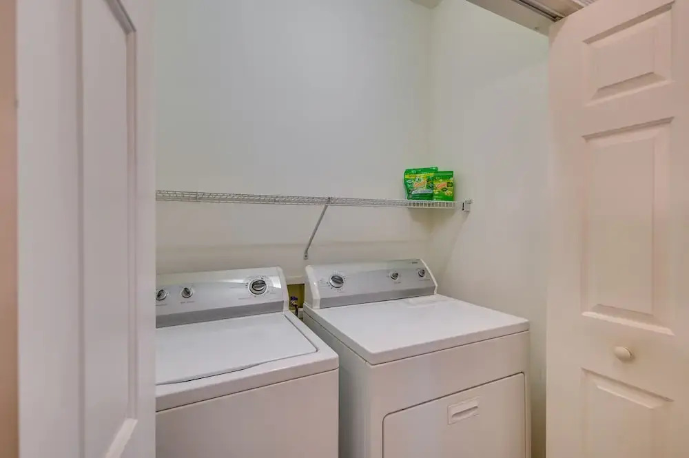 Magnolia Pointe Two-bedroom Apartment 305-4882