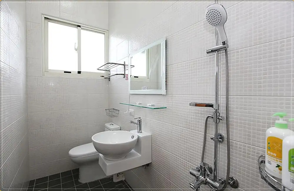 6636 B&B