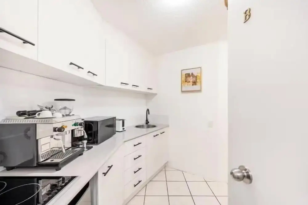 Wake to the Waves - Oceanfront Apartments