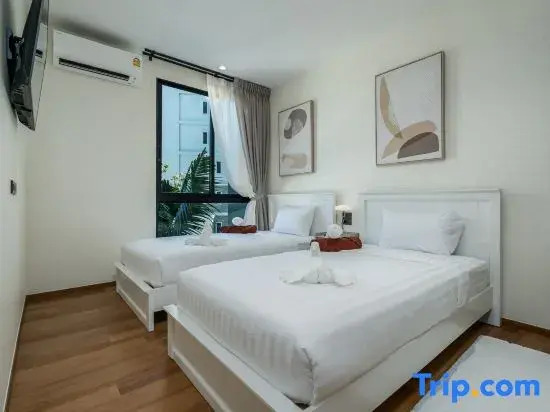 Two Flamingo Apartment 1