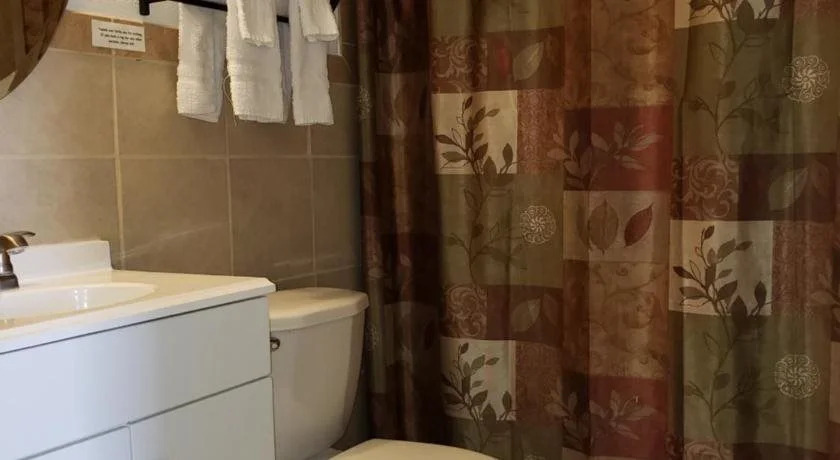 Deluxe Inn