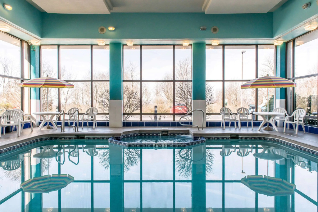 Comfort Inn & Suites Johnstown - Richland Town Center