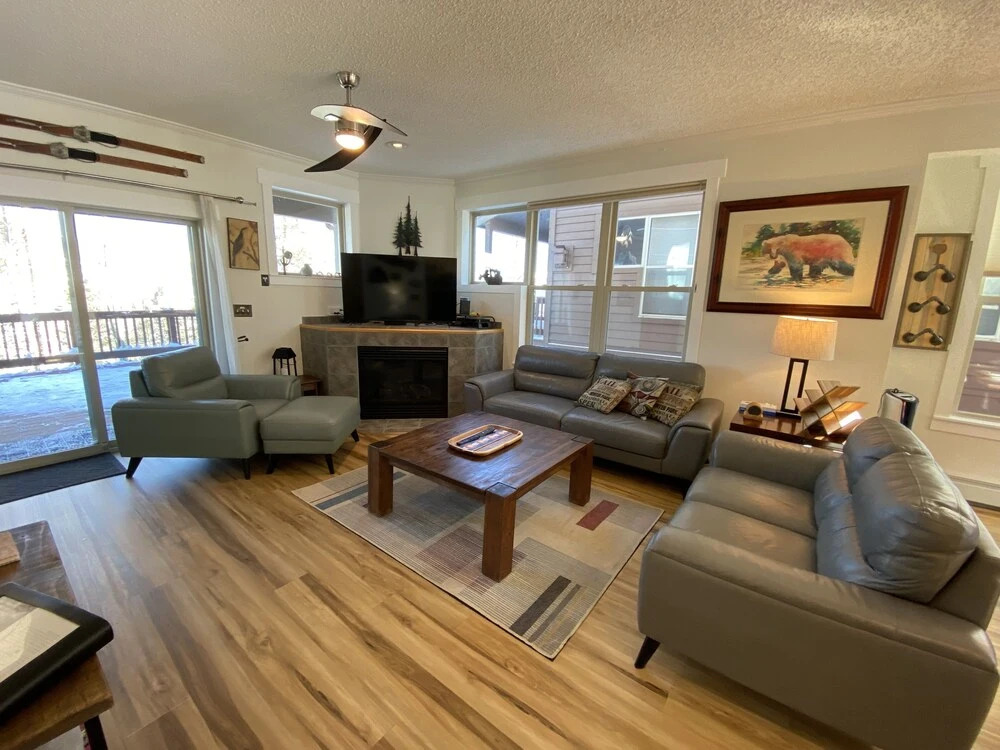 Miners Run 77 3 Bedroom Home by Redawning
