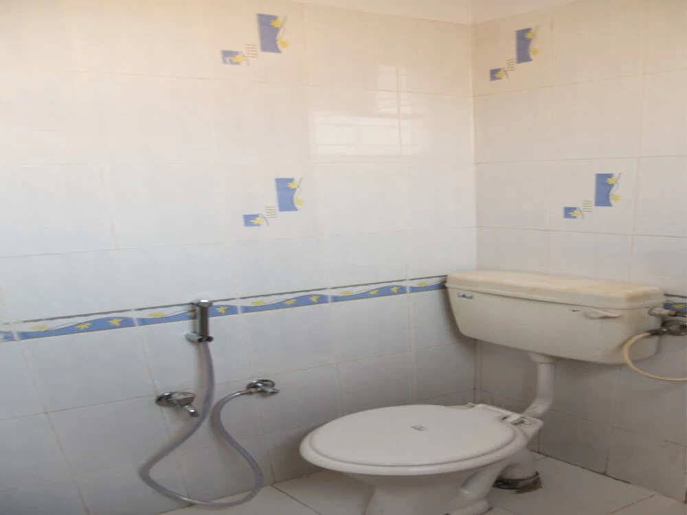 OYO 11933 Home Classic 3BHK near Geetanjali Hospital