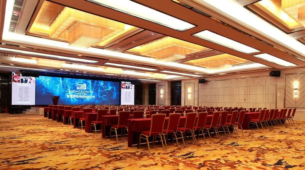 Chongqing Kingtown Hotel