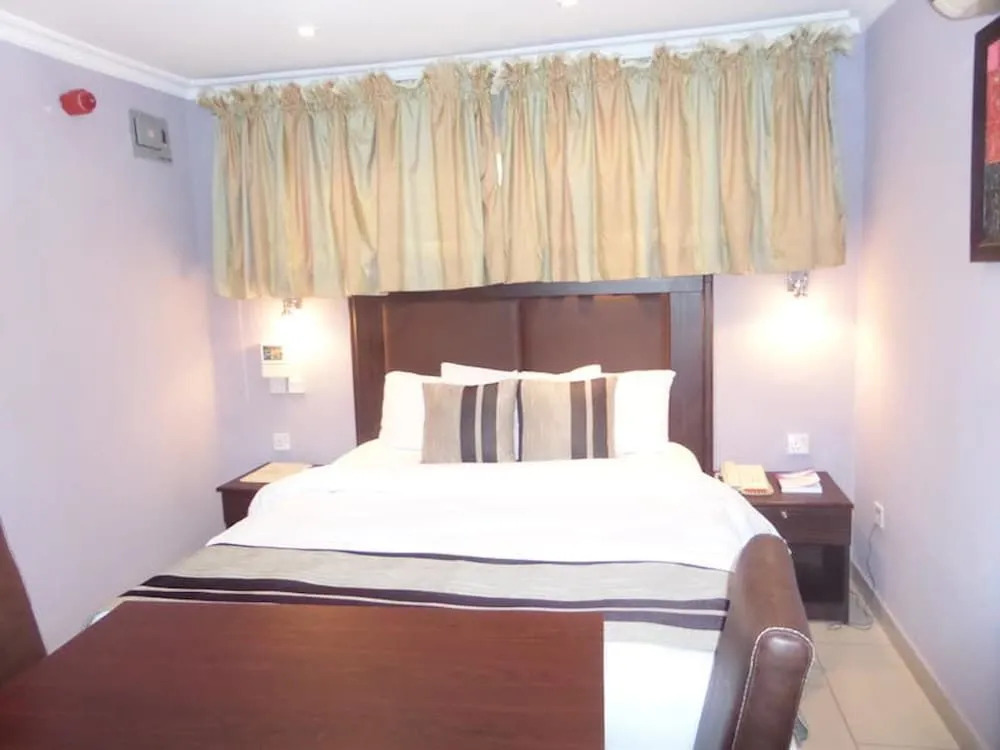 Triedent Suites