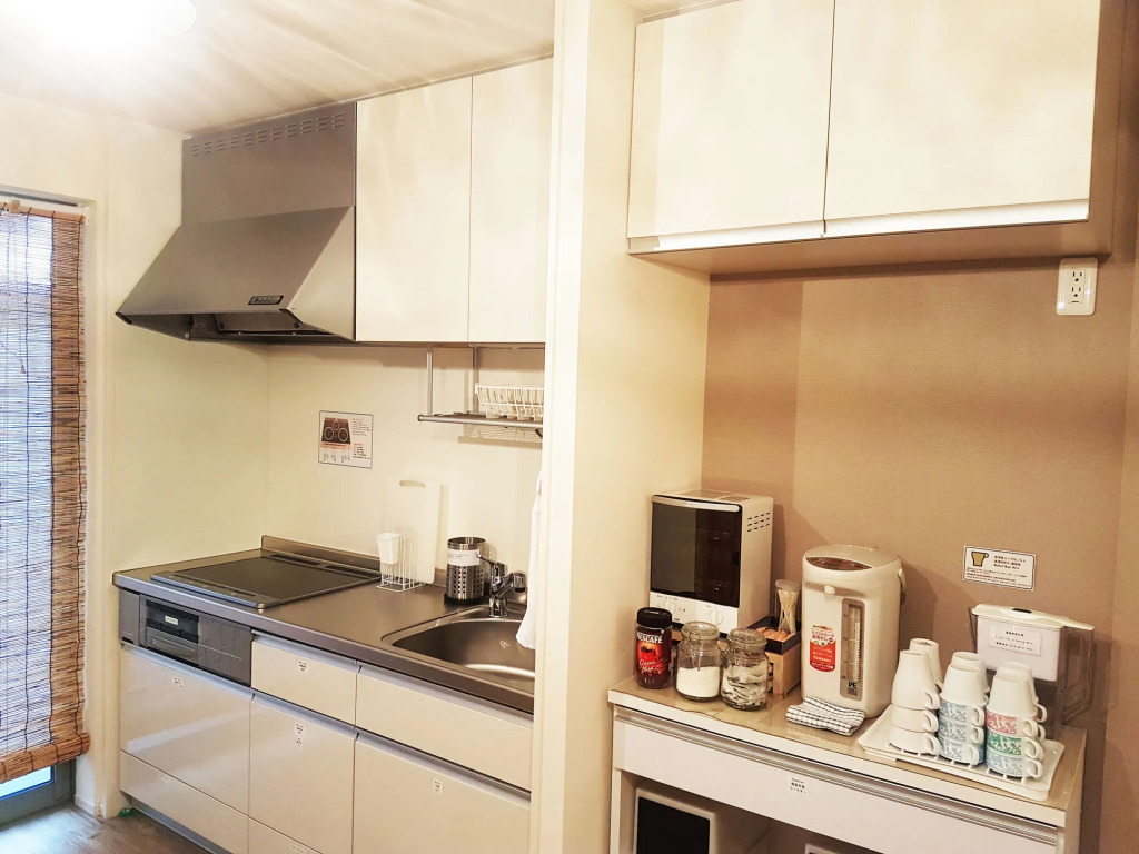 Poly Hostel Osaka