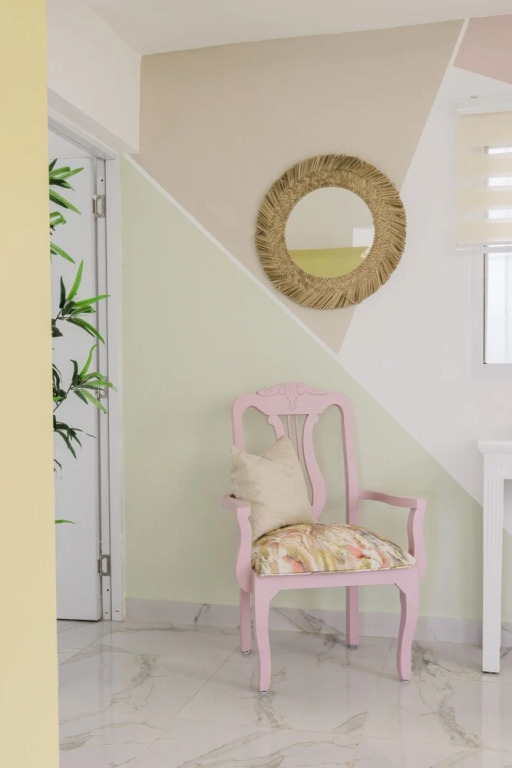 Unwind and Recharge in This Homey Central Retreat