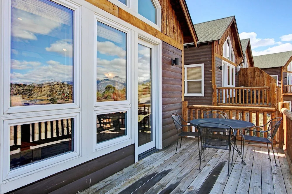 Mount Acoma 38 2 Bedroom Condo by RedAwning