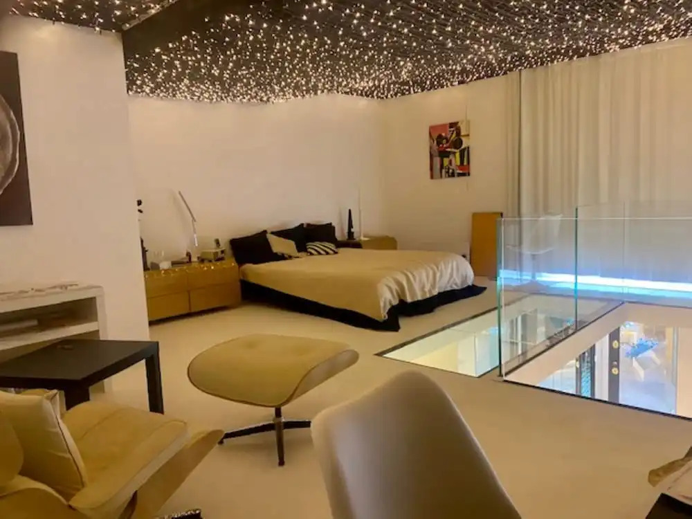 Designer Property Laid out Over 2 Floors In the Most Elegant Area Of Rome