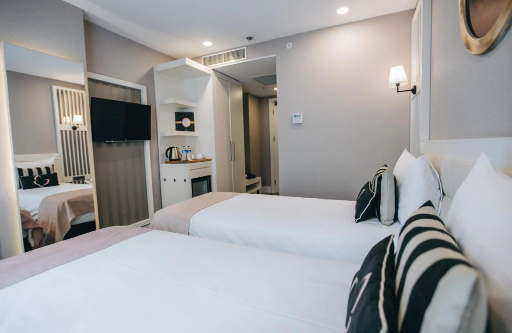 Mia Berre Hotels