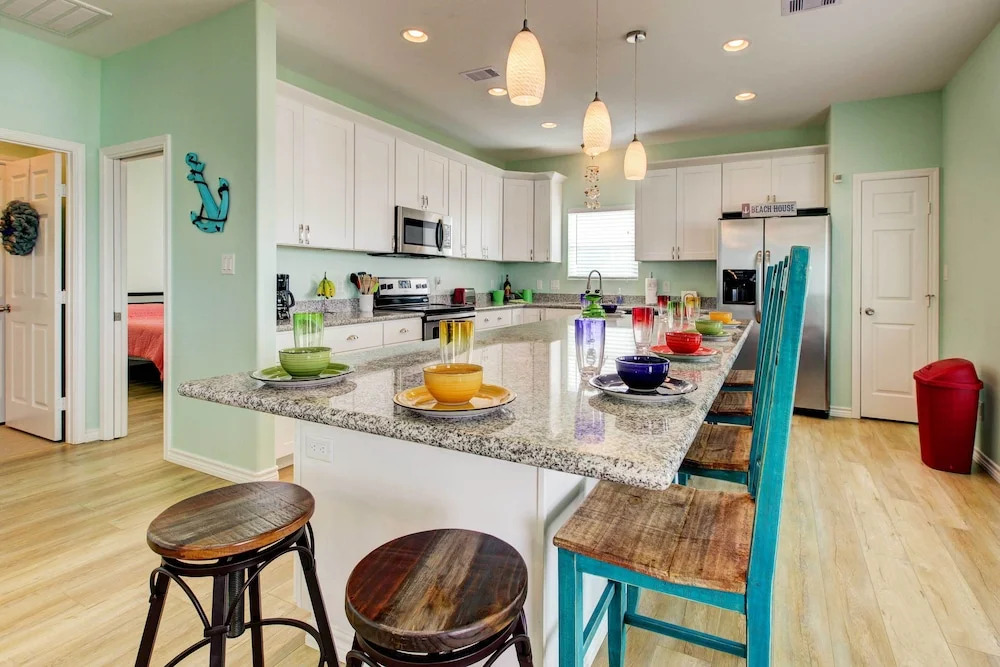 Gilchrist 'EZ Street Beach House' w/ Gulf Access!