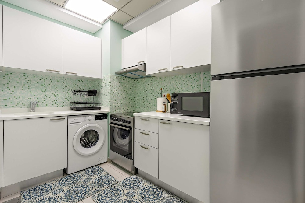 Silkhaus Premium 1BR at Amaya Tower in Reem Island