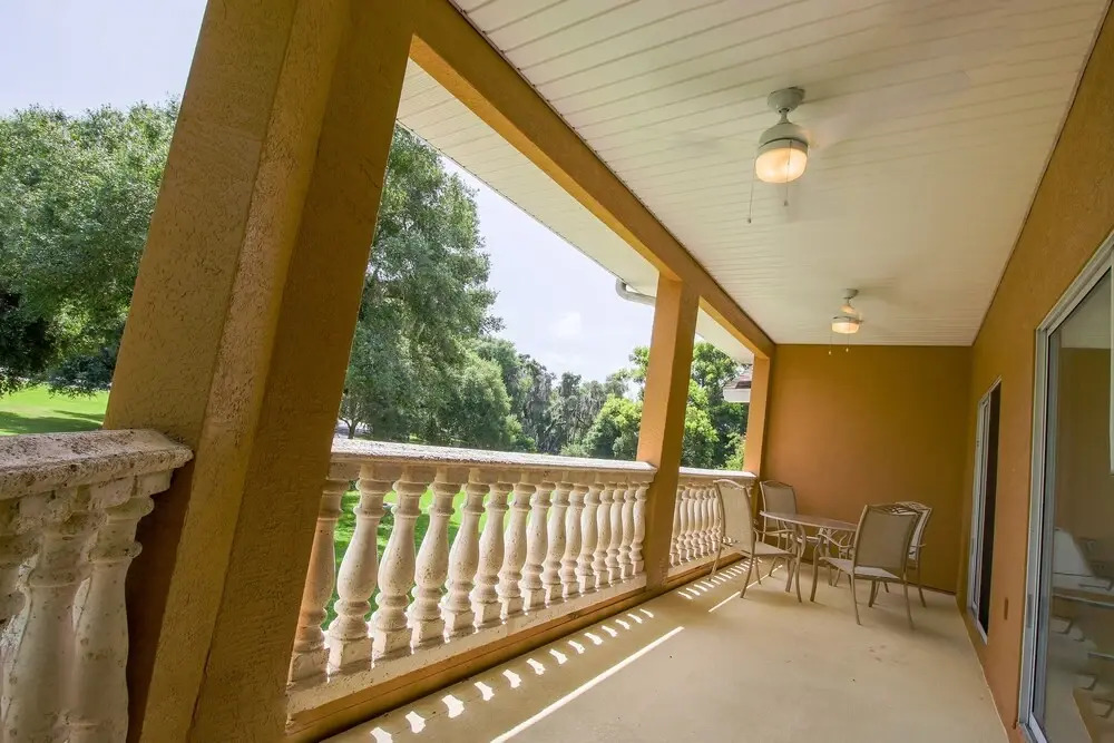 Executive Two Bedroom 203 Apts