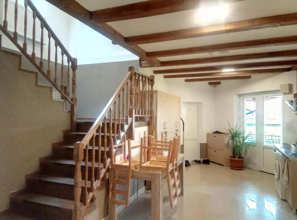 Casa cu flori