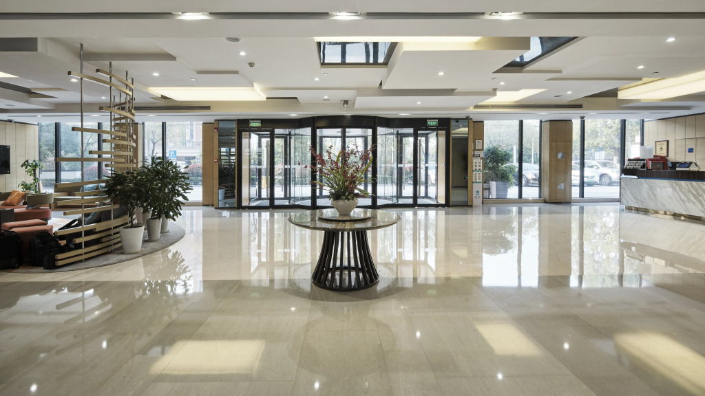 Отель Holiday Inn Express SHANGHAI GONGKANG by IHG