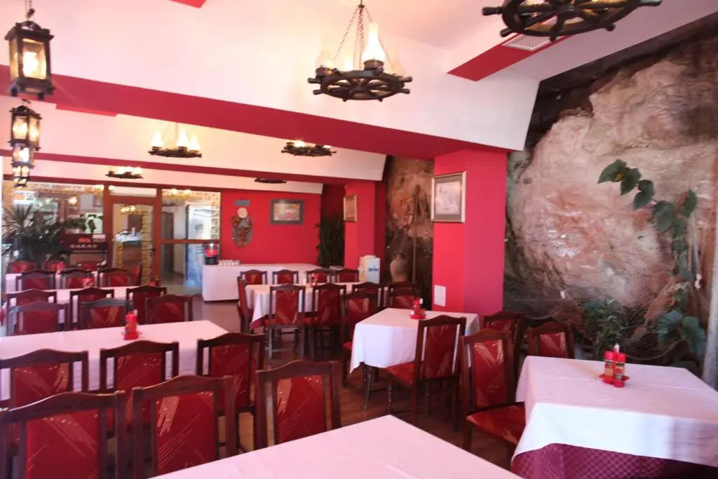Ribarska Sreshta Family Hotel
