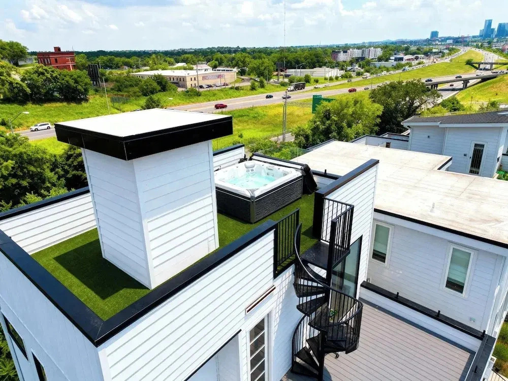 Elevator With Rooftop Hot Tub Pet-friendly Yard