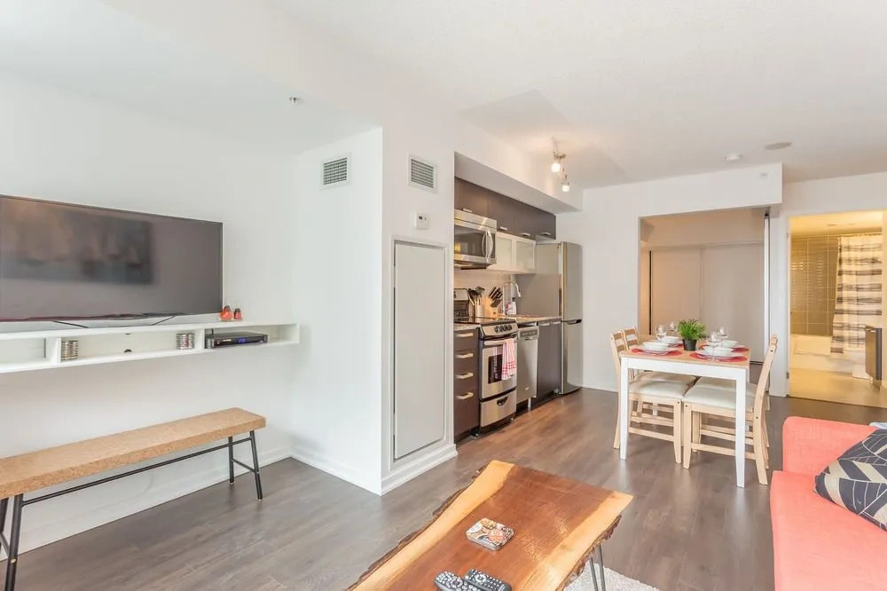 AOC Suites - Luxury Condo - City/CN Tower View