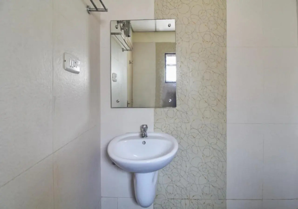 OYO 2118 Palm Shore Residency