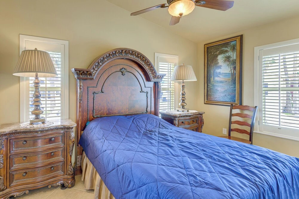 Wildlife Views & Dock! Long Island Village Escape