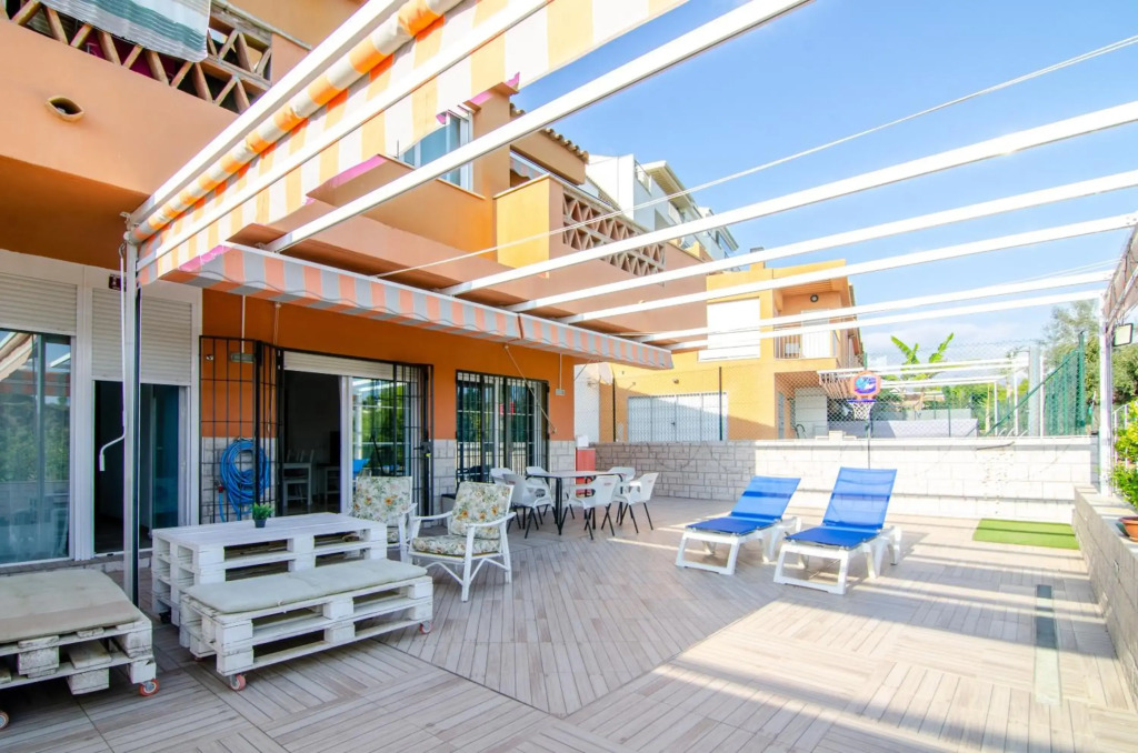 WintoWinRentals Huge Private Terrace &, Relax