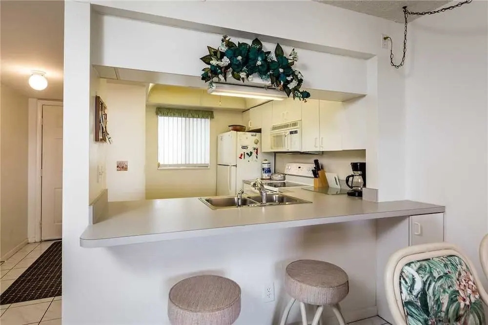 Admirals Bay 152 - Two Bedroom Condo