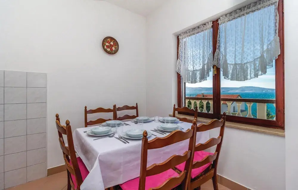 Beautiful Home in Novi Vinodolski With Wifi and 3 Bedrooms