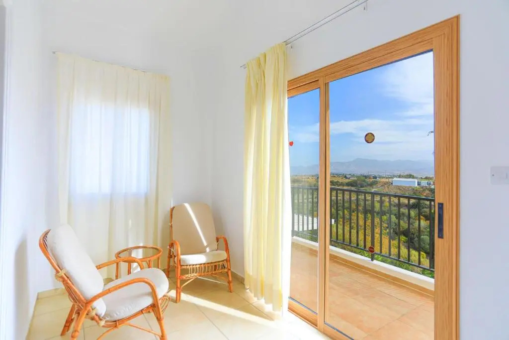 Villa Ira Finiki