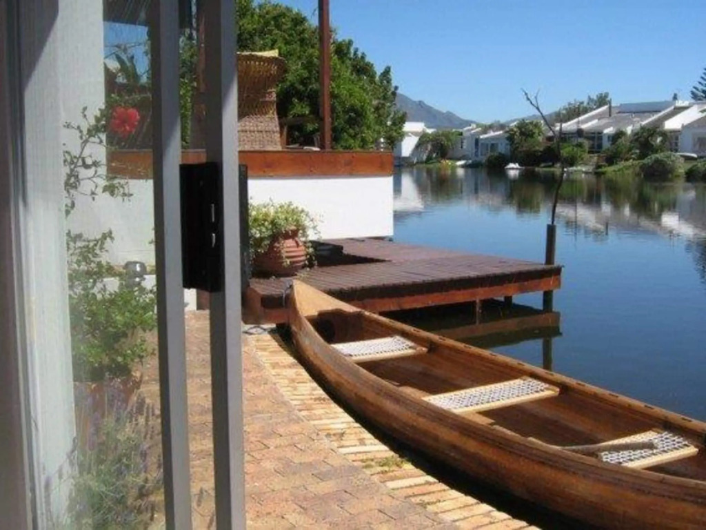 Admiralty Bed & Breakfast