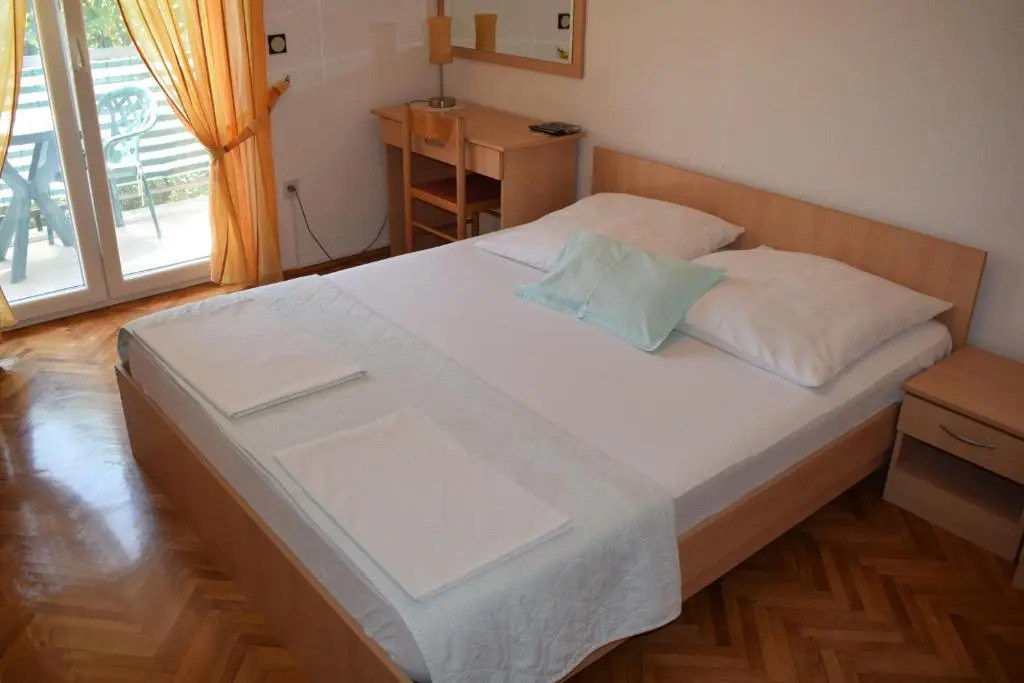 Vila Jelena - Studio apartments for 2 to 3 persons in Sv Filip i Jakov
