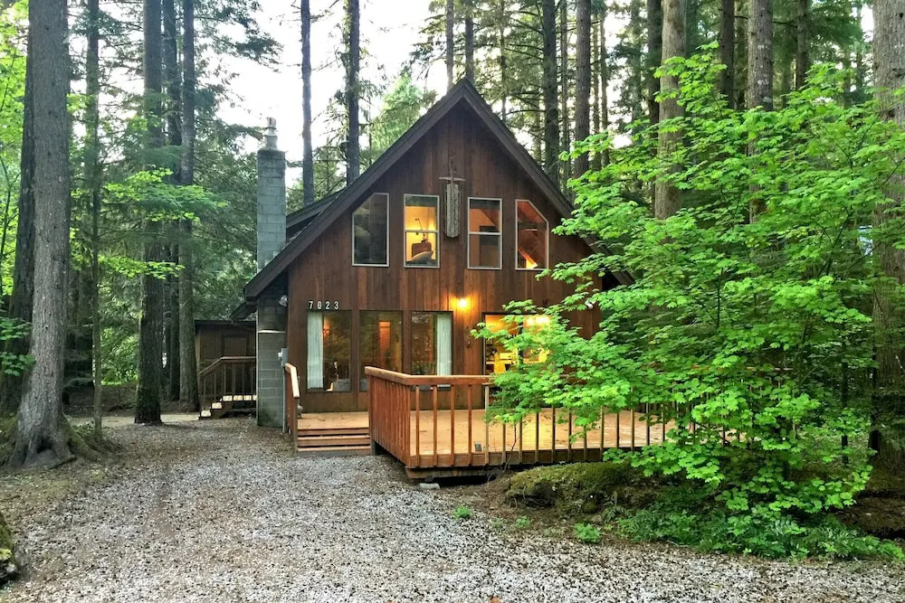 Snowline Cabin 35 - A pet-friendly country cabin, Now has air conditioning