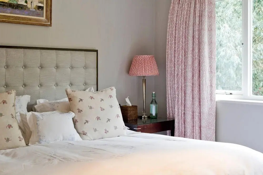 Tasteful 4bed Holland Park