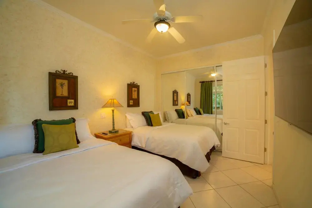 Colina 5E 2 bdr 2 Bath