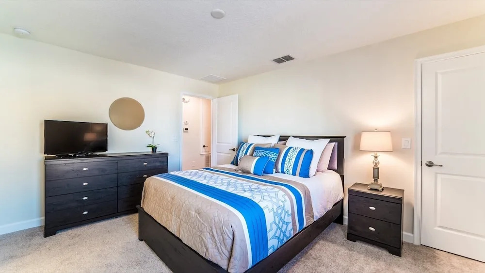 Luxury 5 Bedroom House on Storey Lake Resort, Orlando House 1249