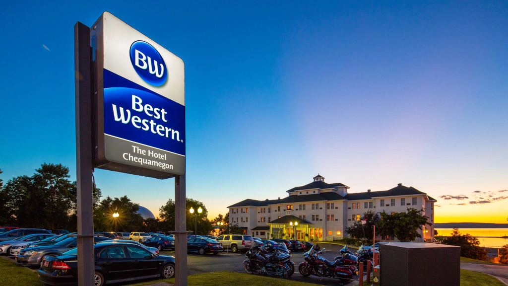 Hotel Chequamegon, BW Signature Collection
