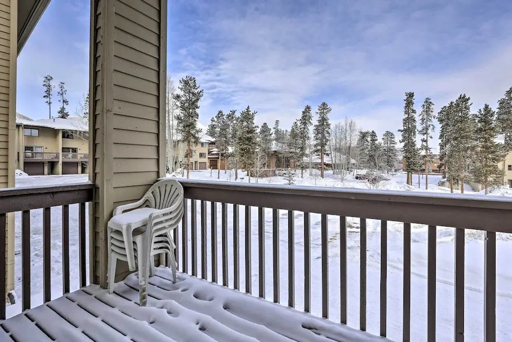 8 Mi to Copper Mtn: Sleek Frisco Townhome w/ Views