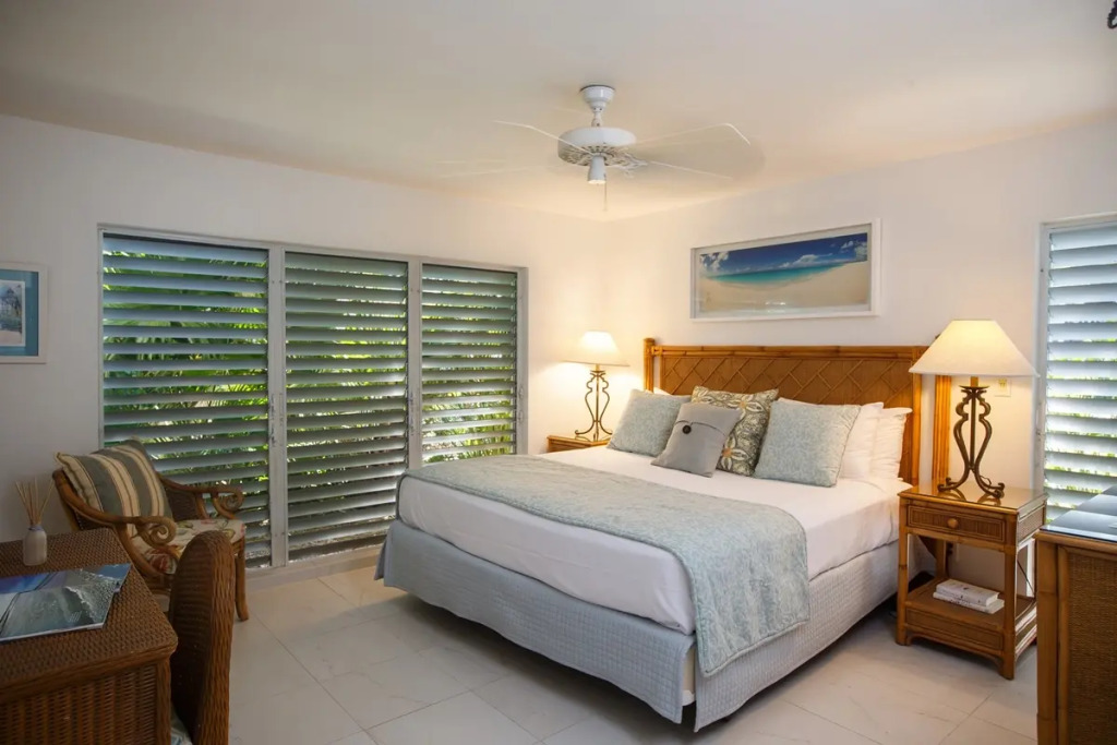 Ocean Club East, Grace Bay Beach