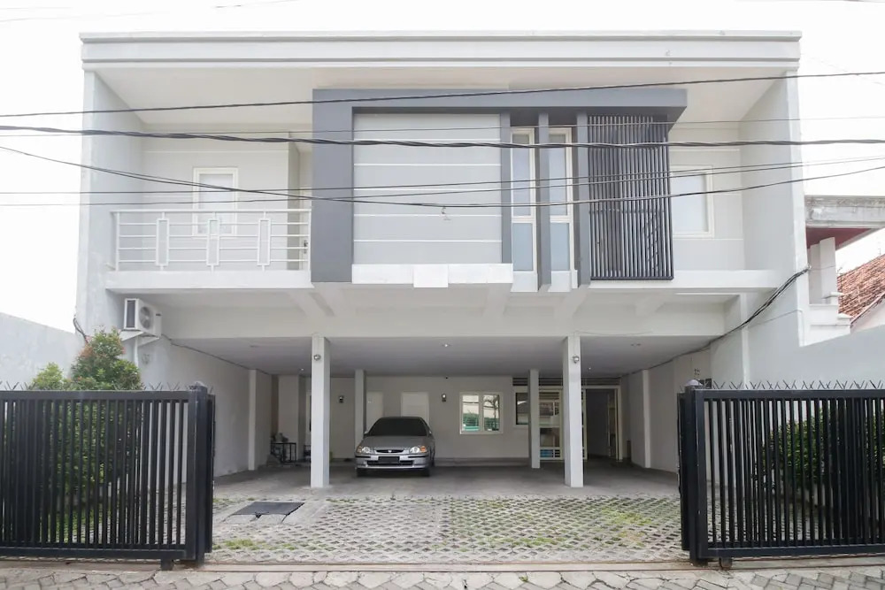 Airy Darmo Kanwa 18 Surabaya