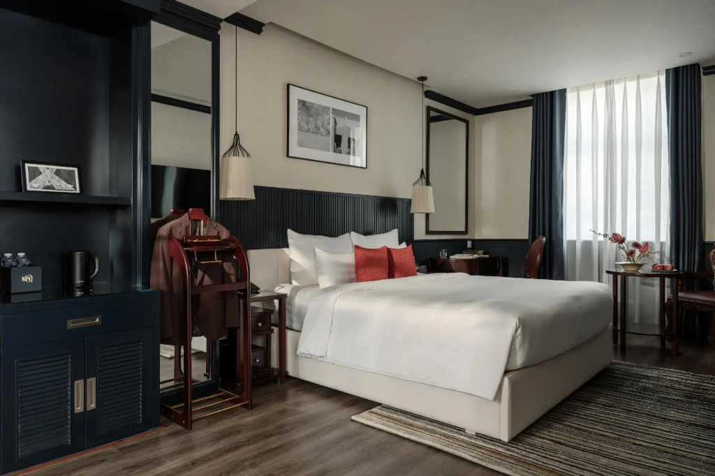 KiN Hotel Đông Du