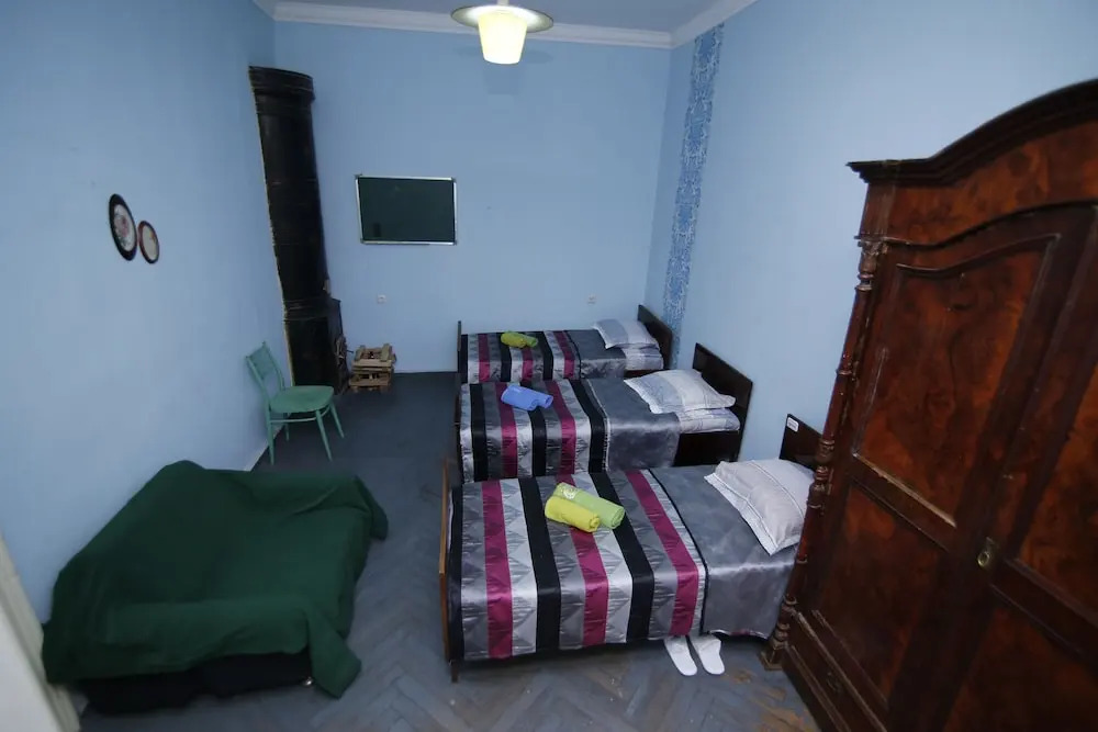 Leon Hostel