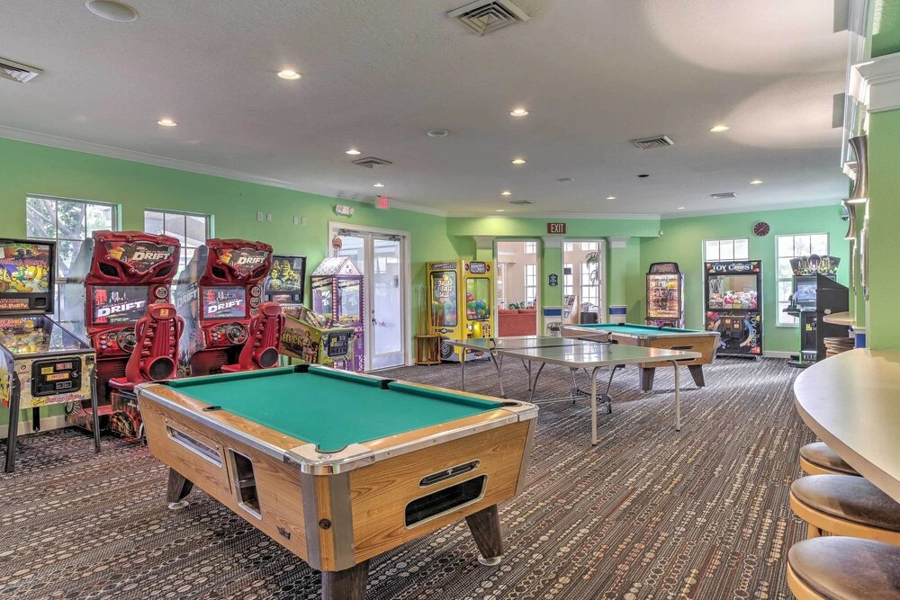 5 Mi to Disney World: Retreat w/ Pool & Lanai